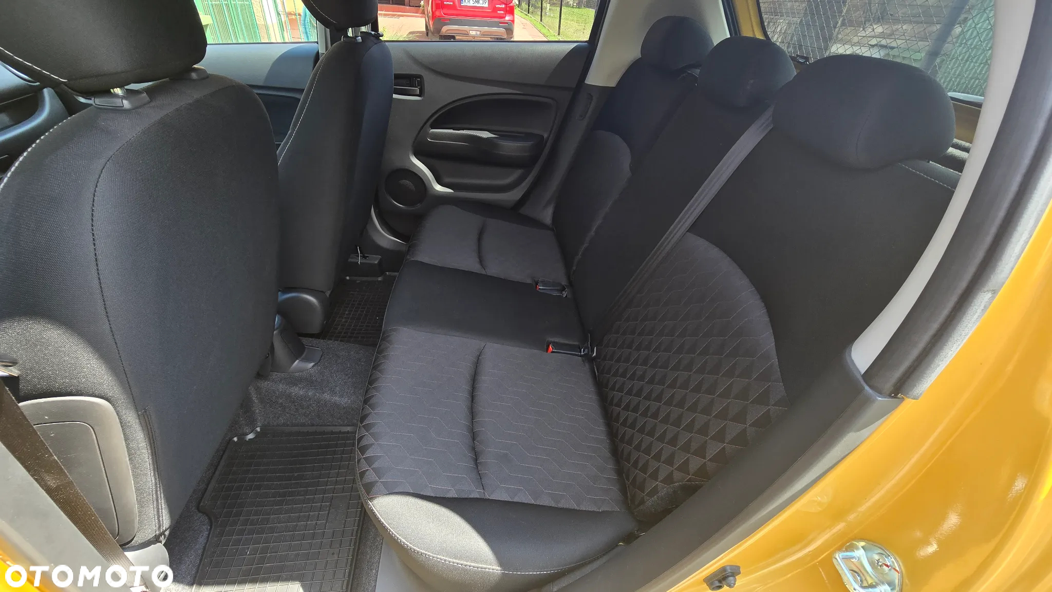 Mitsubishi Space Star 1.2 AS&G Intense - 6