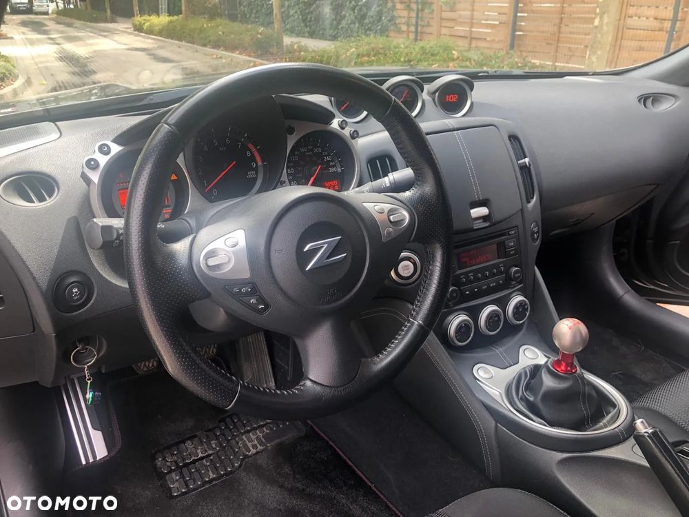 Nissan 370 Z Standard - 3