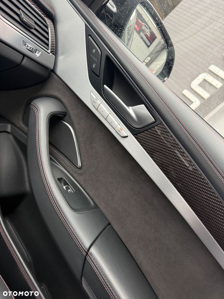 Audi S8 - 5