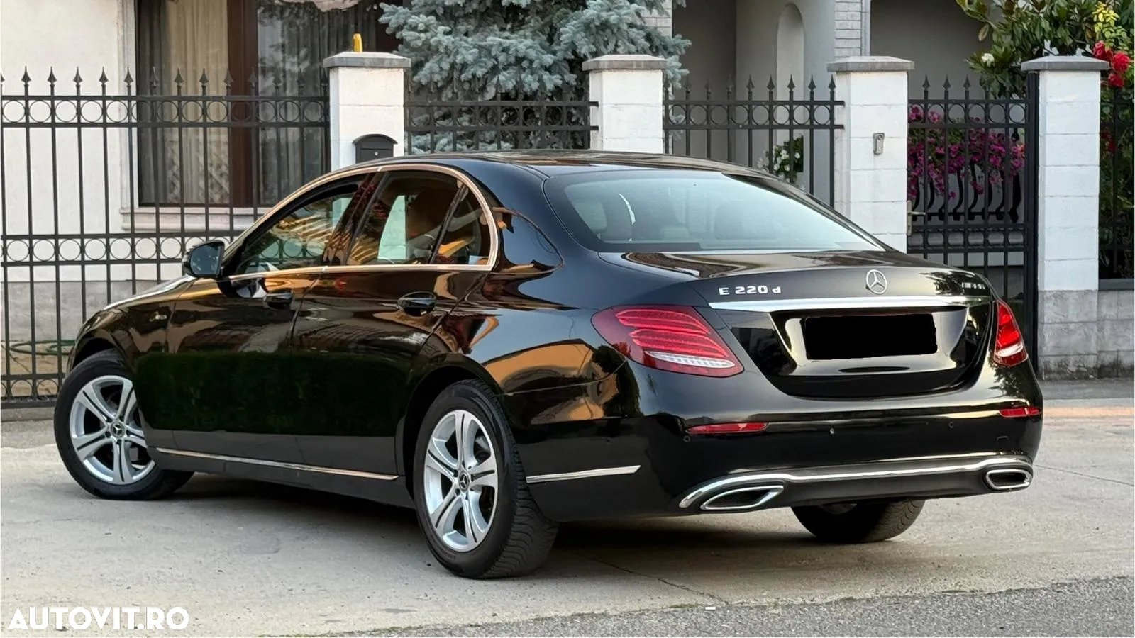 Mercedes-Benz E - 5
