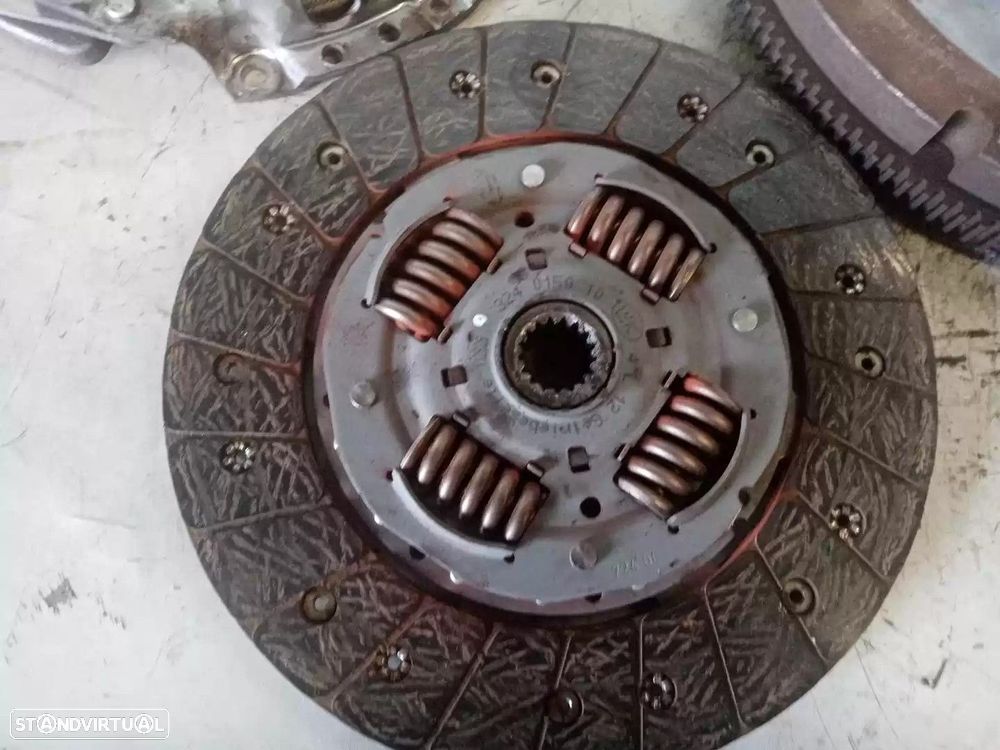 KIT EMBRAIAGEM CHRYSLER VOYAGER II 1994 -04511174AB - 2