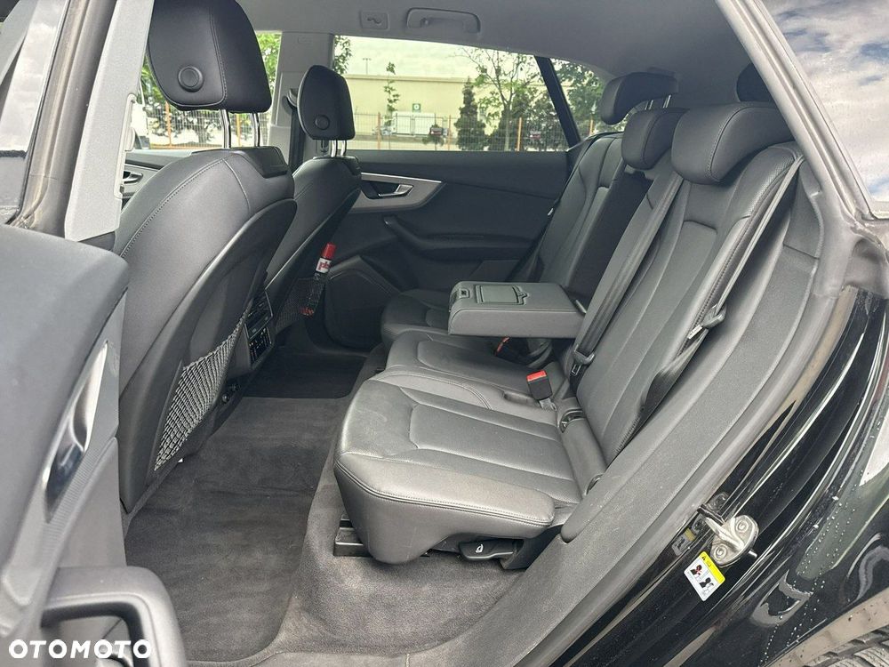 Audi Q8 - 15