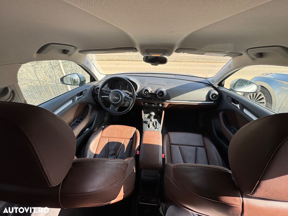 Audi A3 1.6 TDI S line Sportpaket - 11