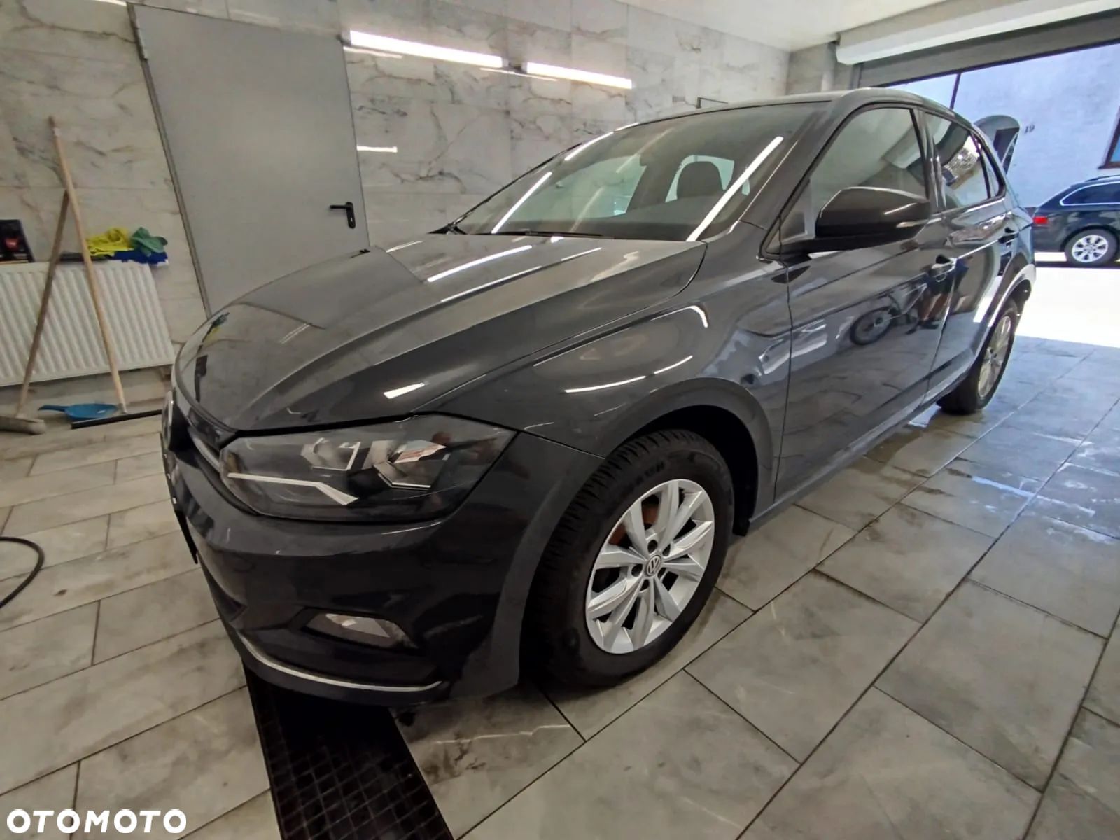 Volkswagen Polo 1.0 TSI Comfortline - 1