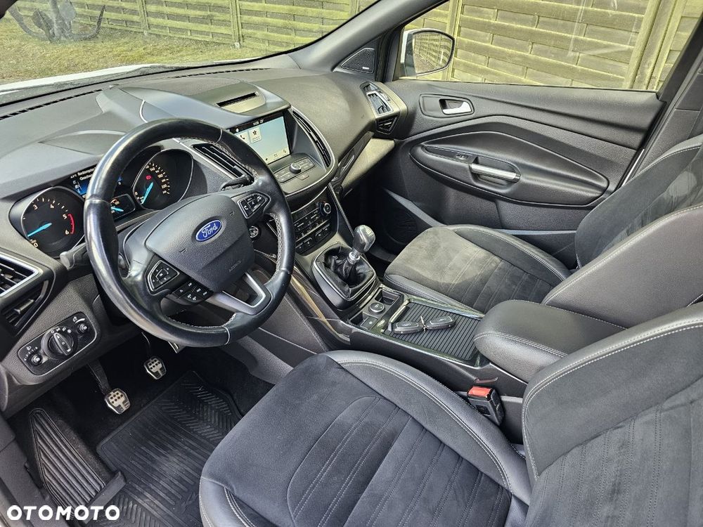 Ford Kuga 2.0 TDCi 4x4 ST-Line - 8