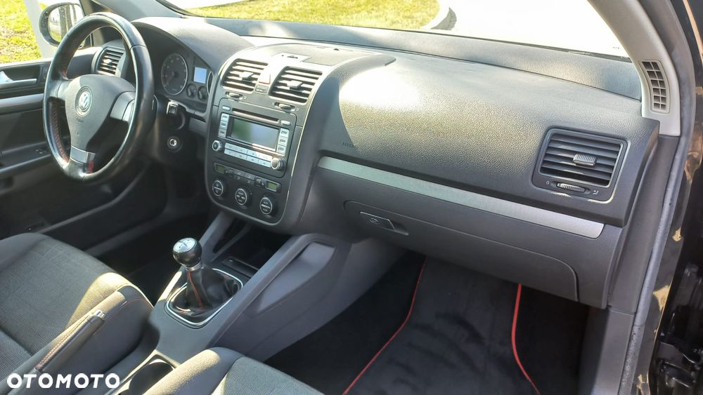 Volkswagen Golf 1.6 Goal - 16