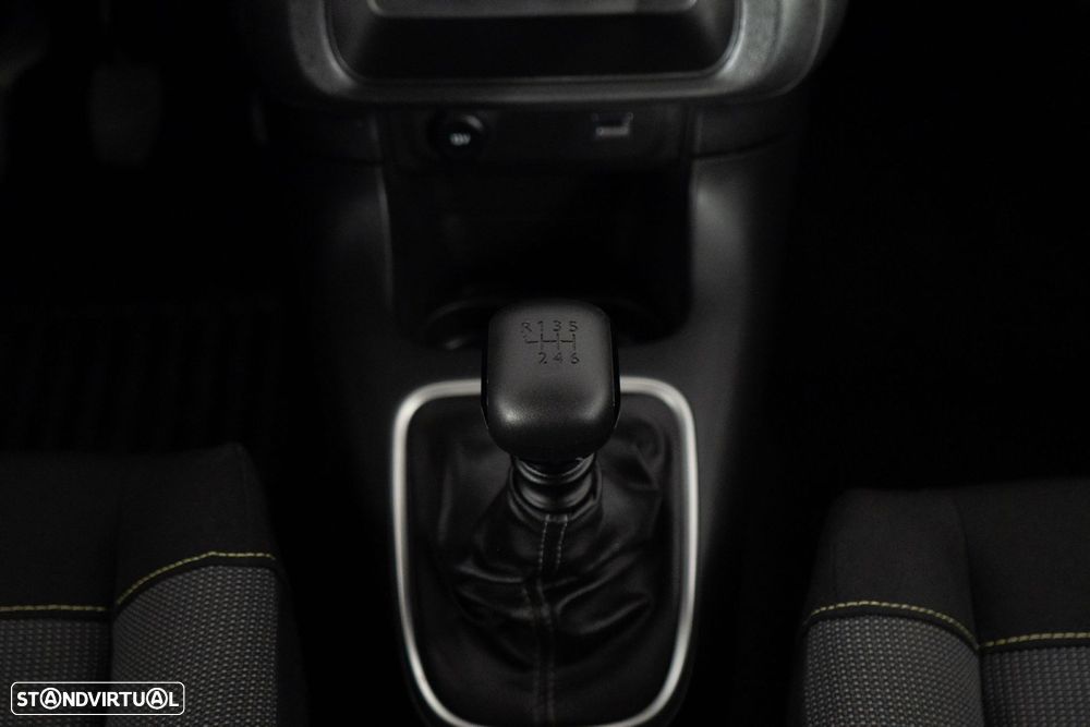 Citroën C3 1.2 PureTech Shine - 27
