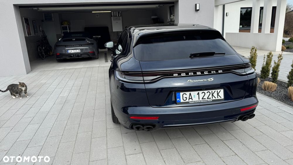 Porsche Panamera 4S E-Hybrid - 5