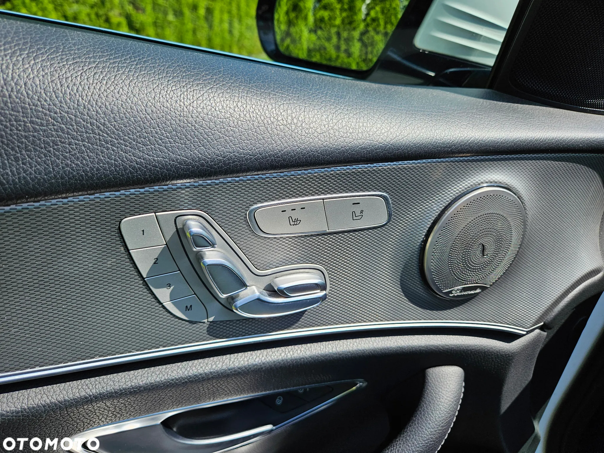 Mercedes-Benz Klasa E 220 d T 9G-TRONIC AMG Line - 3