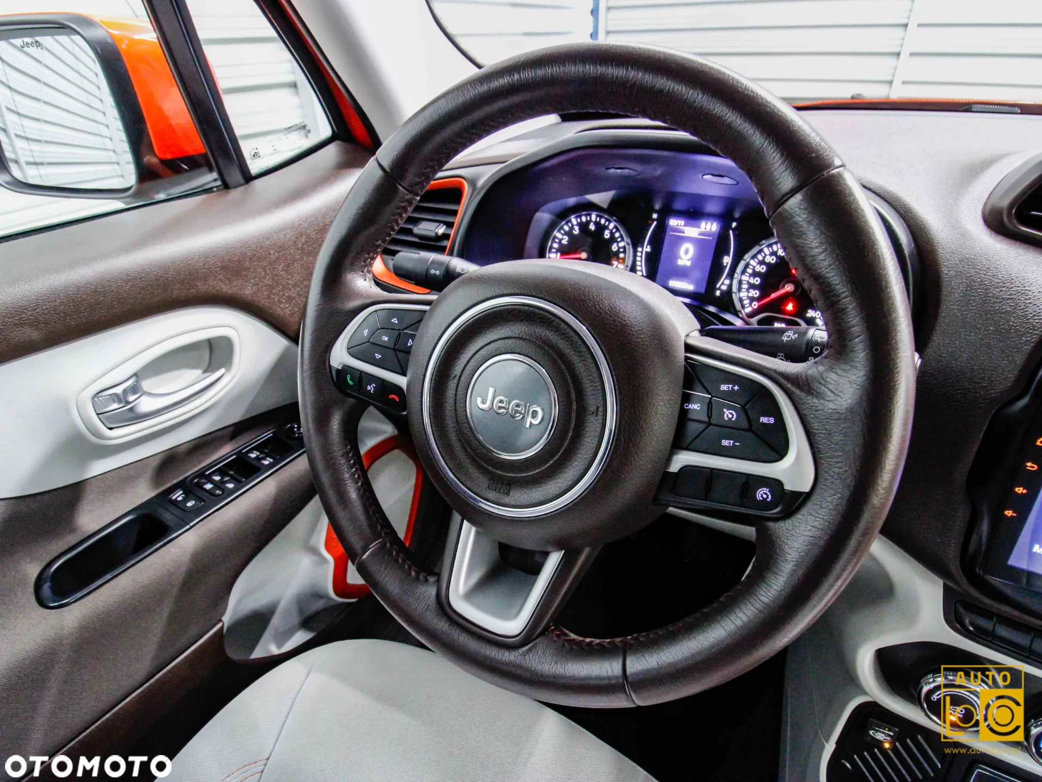 Jeep Renegade 1.6 E-TorQ Longitude FWD - 27