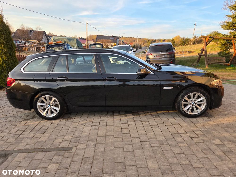 BMW Seria 5 520d Sport - 33
