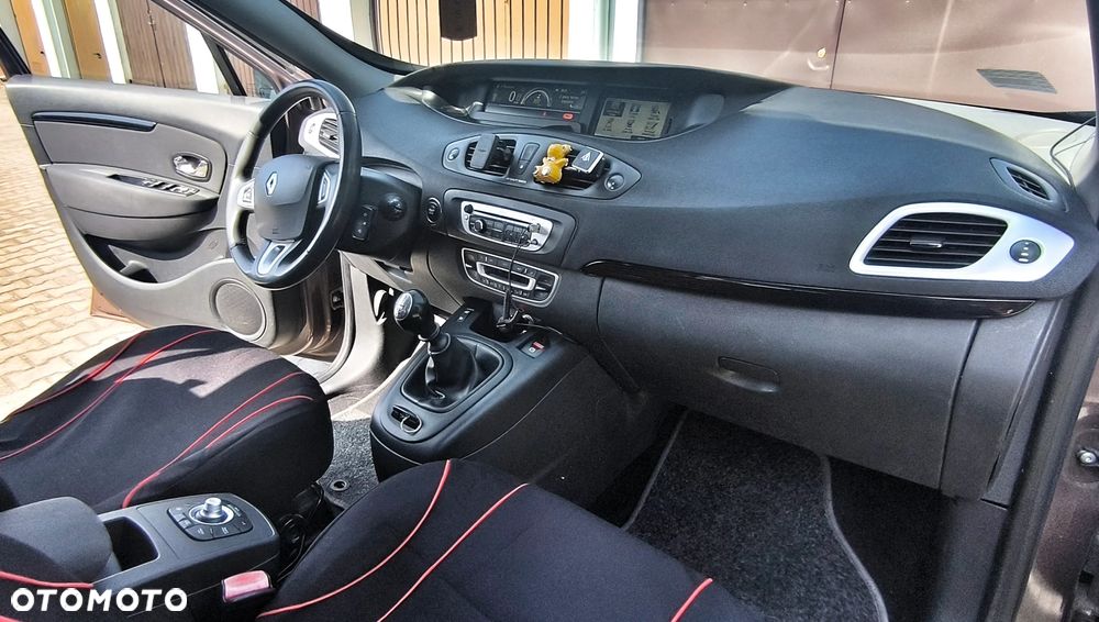Renault Scenic 1.5 dCi Expression - 9