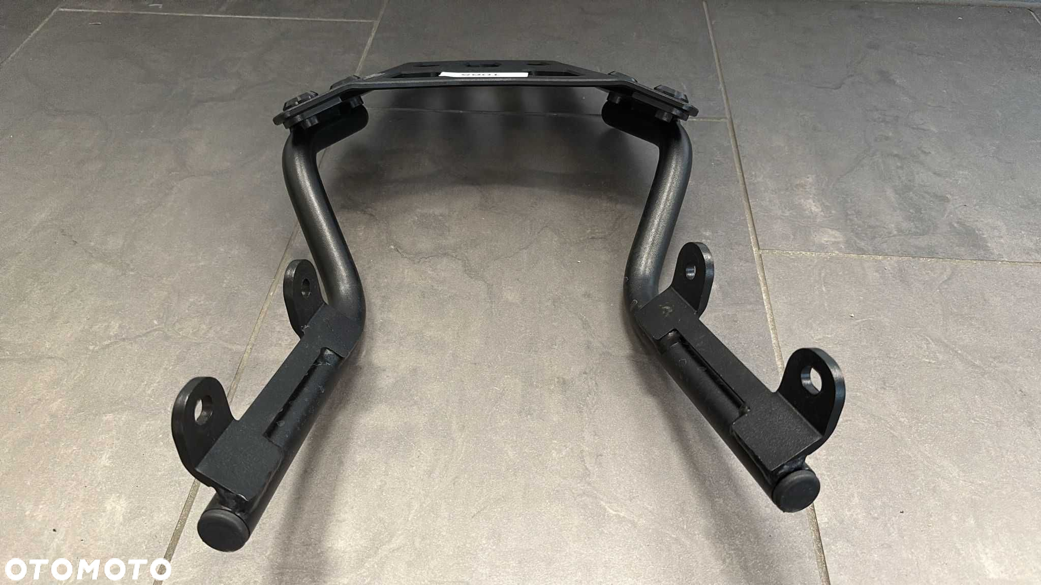 Stelaż Kufra Centralnego SW-Motech KTM 125/390 Duke 2017-24 [1065] - 3