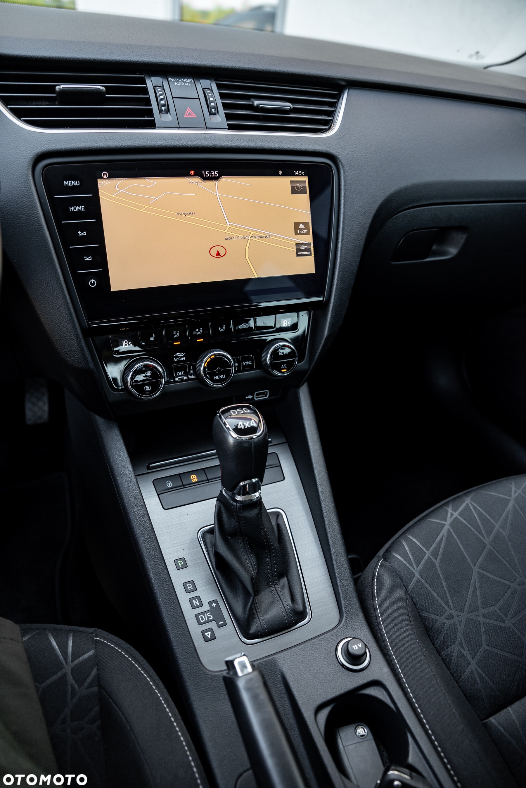 Skoda Octavia 2.0 TSI 4x4 Style DSG - 38