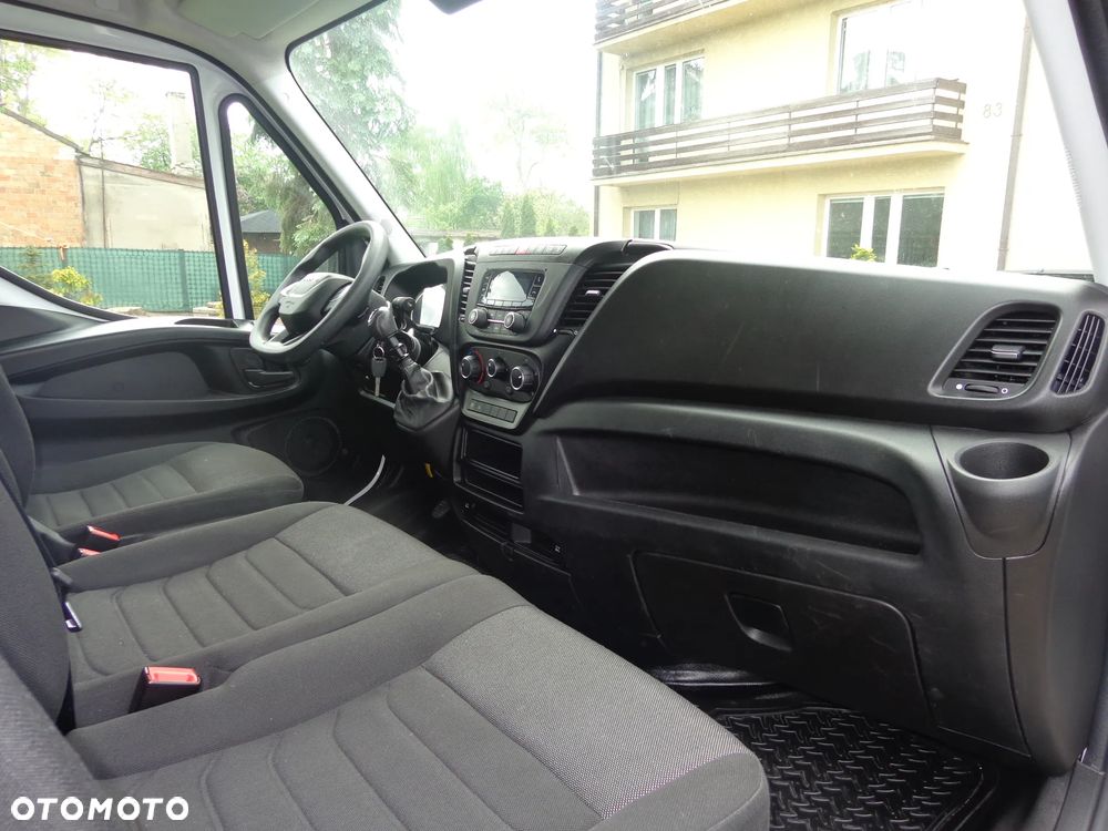 Iveco DAILY 35S14 L4H2 - 6