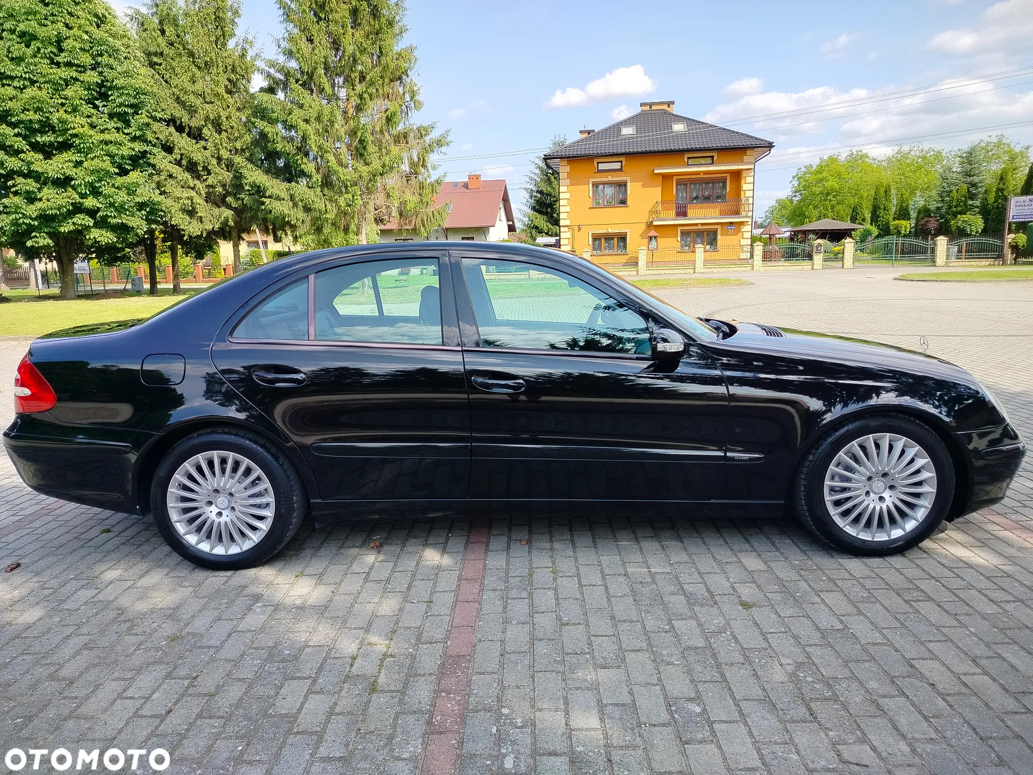 Mercedes-Benz Klasa E 320 CDI Classic - 13