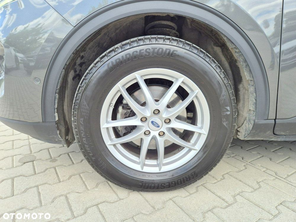 Ford Kuga - 13