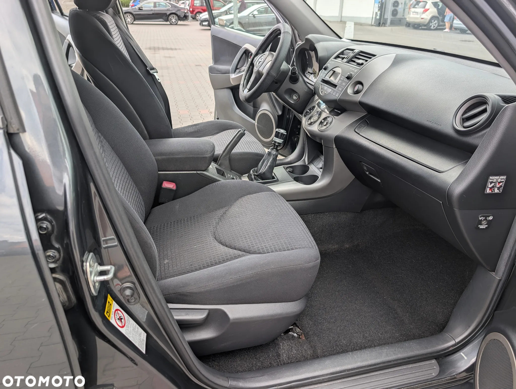Toyota RAV4 - 18