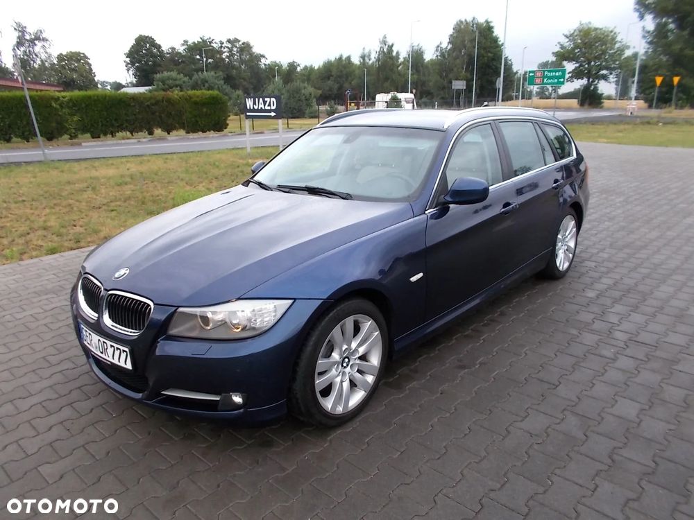 BMW Seria 3 325d DPF Edition Exclusive - 1