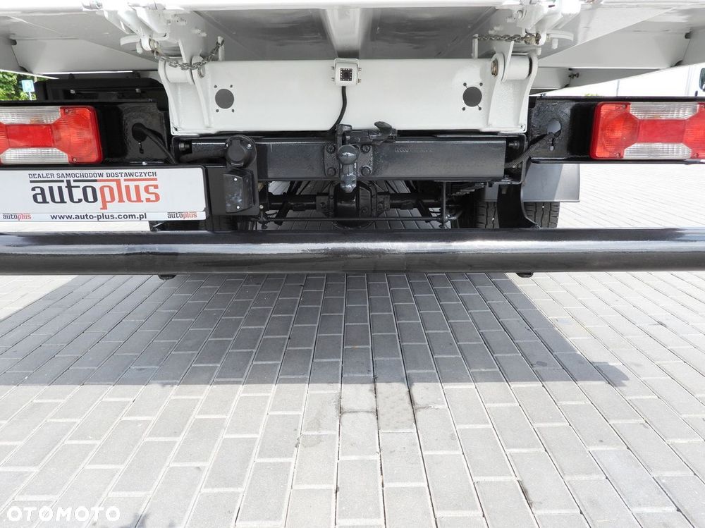 Iveco DAILY 35C16 WYWROTKA PODWÓJNA KABINA DOKA 6 MIEJSC TEMPOMAT BLIŹNIACZE KOŁA KLIMATYZACJA  160KM - 17