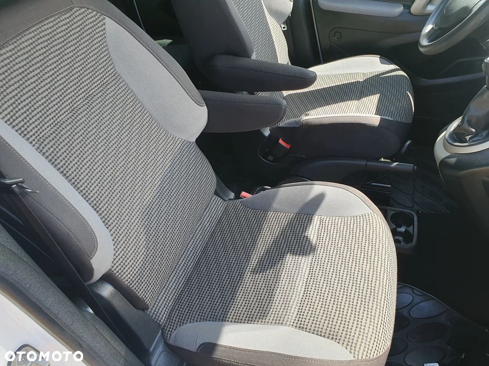 Peugeot Partner 1.6 HDi Outdoor - 22