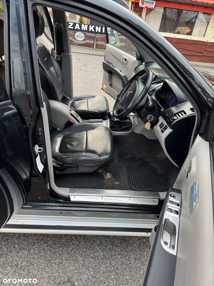Mitsubishi L200 - 11