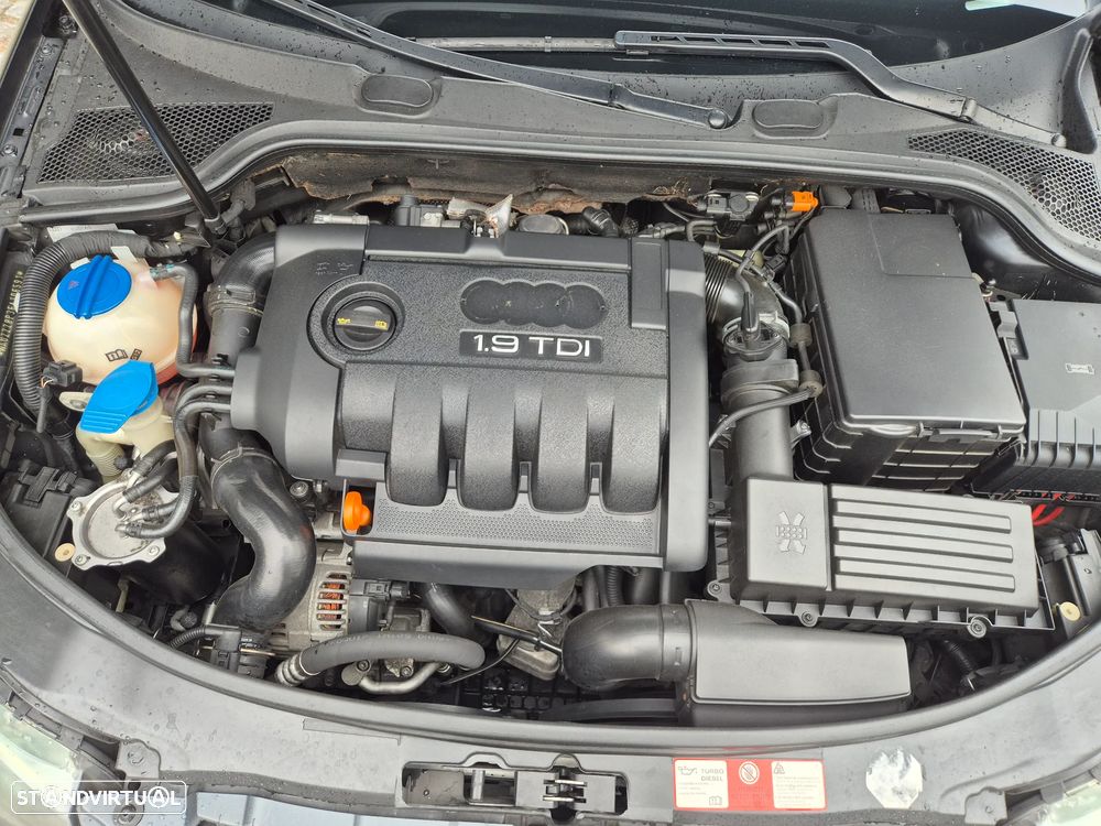 Audi A3 Sportback 1.9 TDi Ambiente - 16