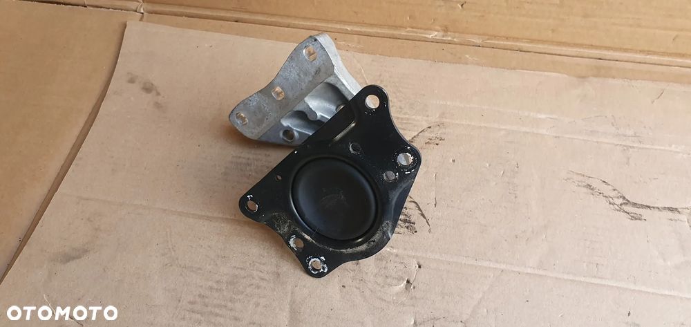 Łapa poduszka silnika VW Polo V 6R 1.4 6Q0199262BF 6Q0199185T - 4