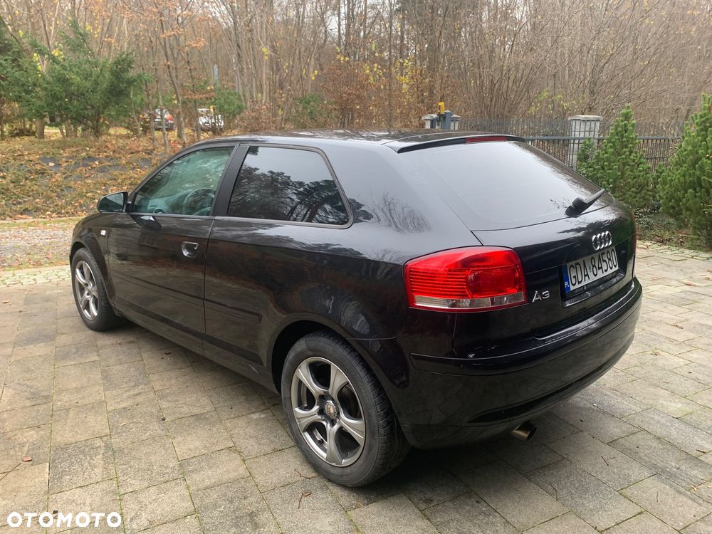 Audi A3 3-drzwiowe 1.6 Ambiente - 9