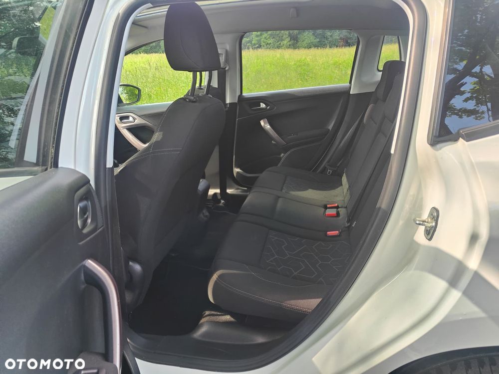 Peugeot 2008 - 18