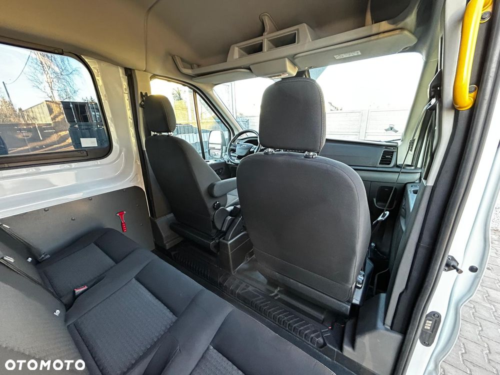 Ford Transit - 20