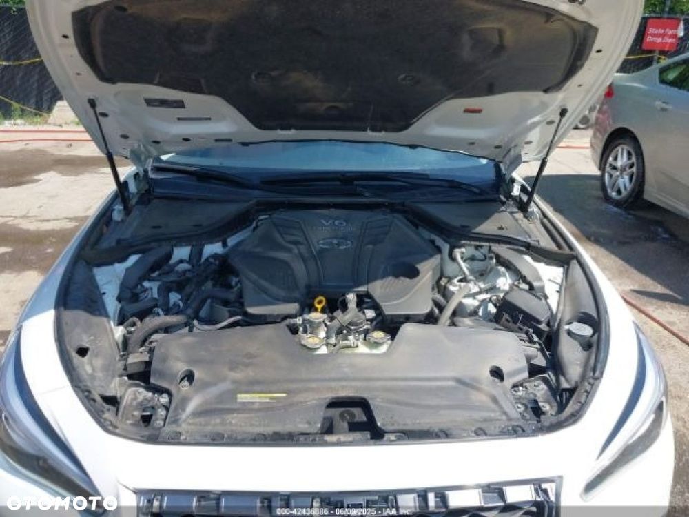 Infiniti Q50 - 12
