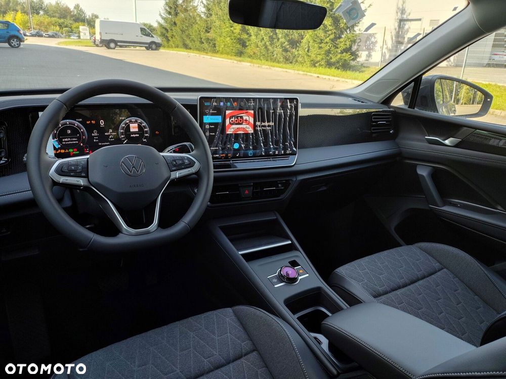 Volkswagen Tiguan - 26