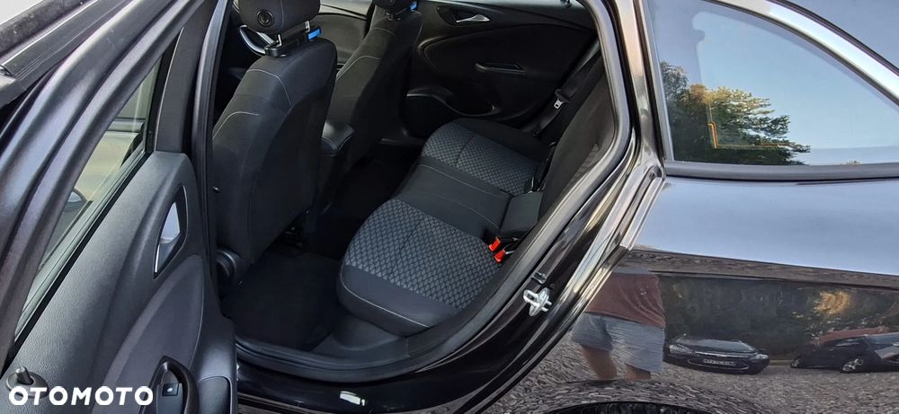 Opel Astra 1.4 Turbo Dynamic - 17