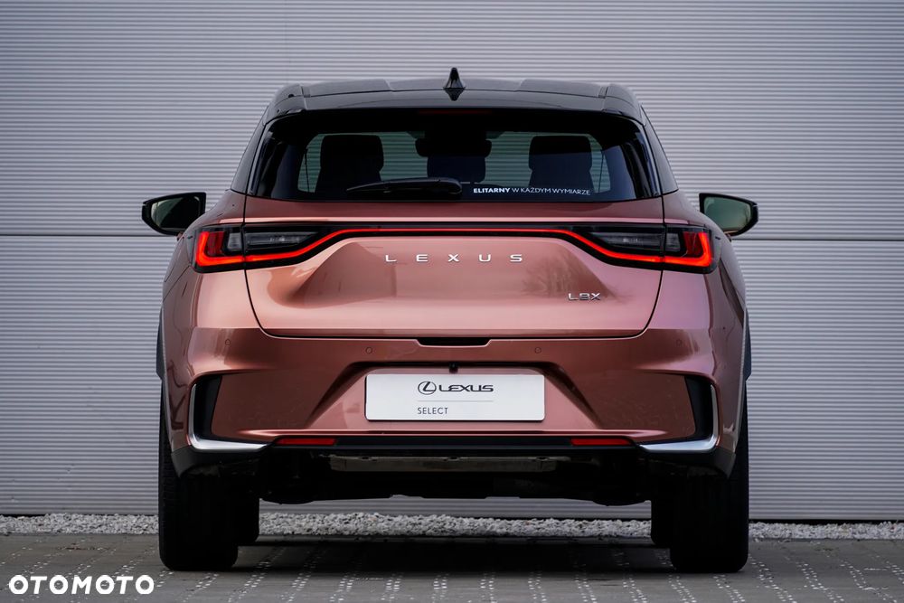 Lexus LBX 1.5 Hybrid Emotion - 9