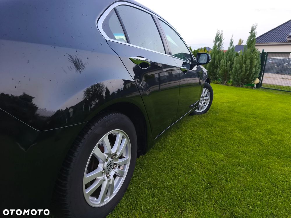Honda Accord 2.0 Lifestyle - 8