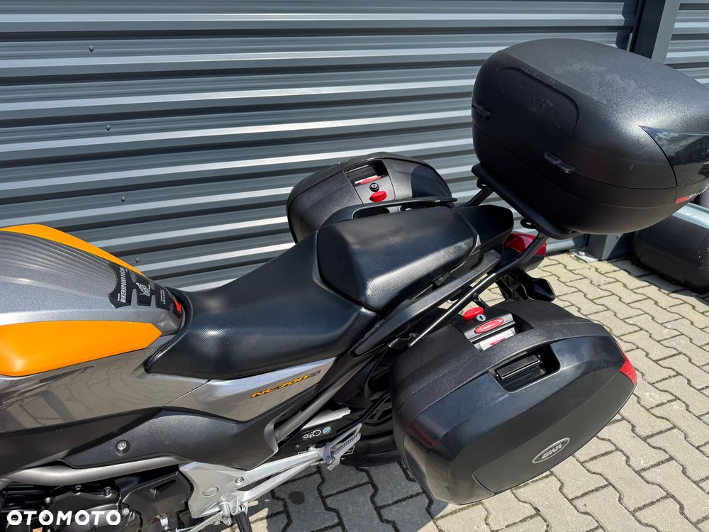 Honda NC - 12