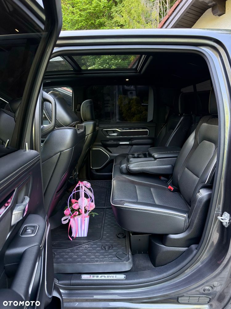 RAM 1500 Crew Cab Shortbed Laramie - 15
