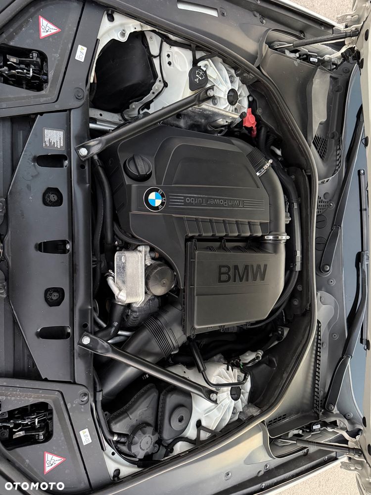 BMW Seria 5 535i xDrive - 25