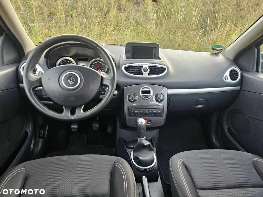 Renault Clio - 6