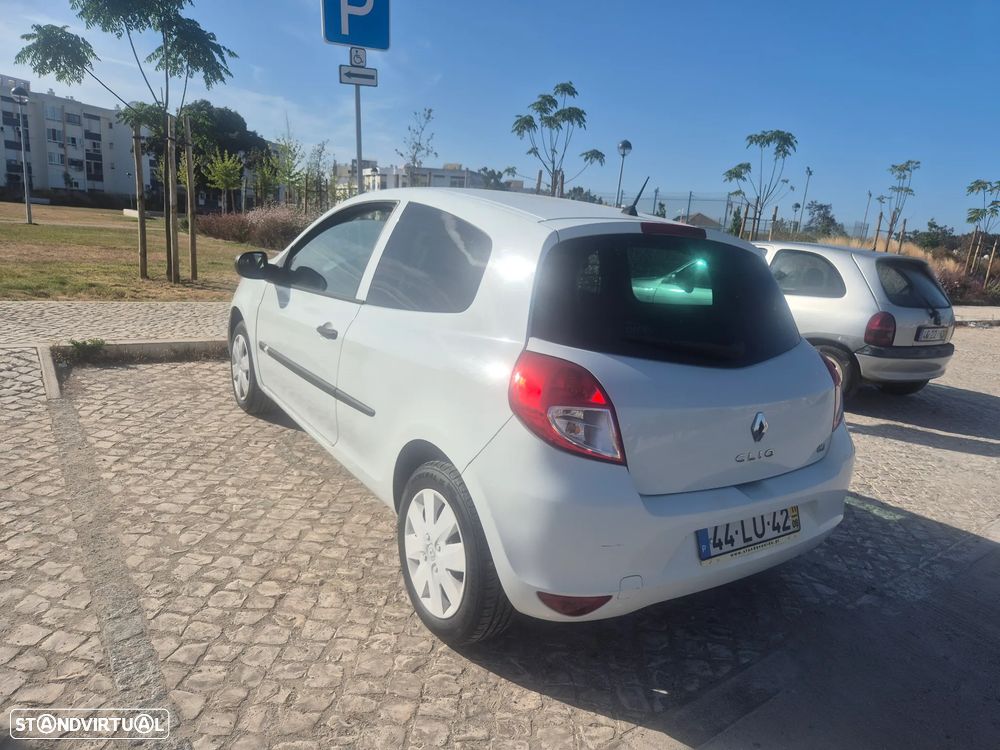 Renault Clio 1.5 DCI - 2