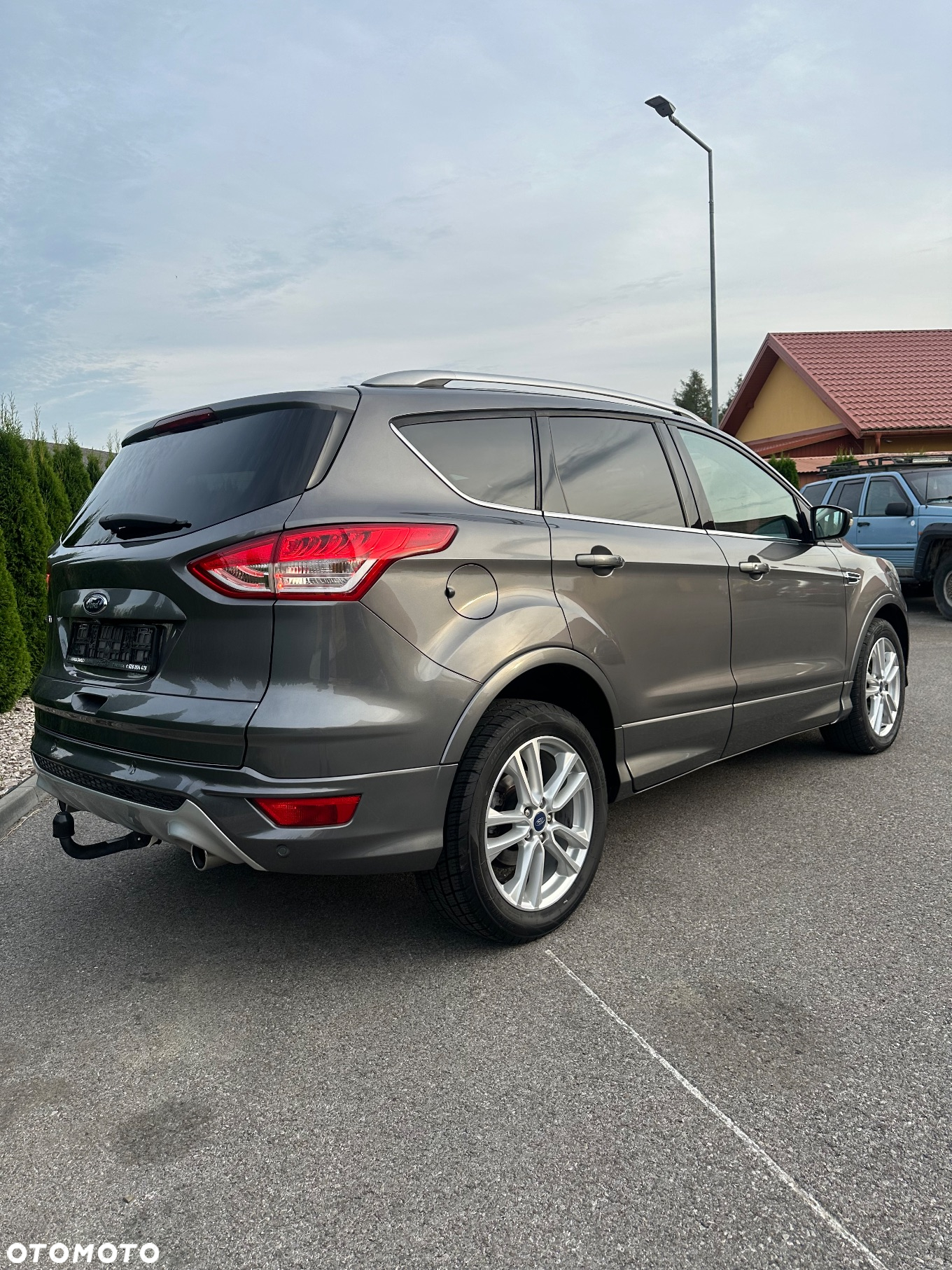 Ford Kuga 2.0 TDCi 4x4 Individual - 4