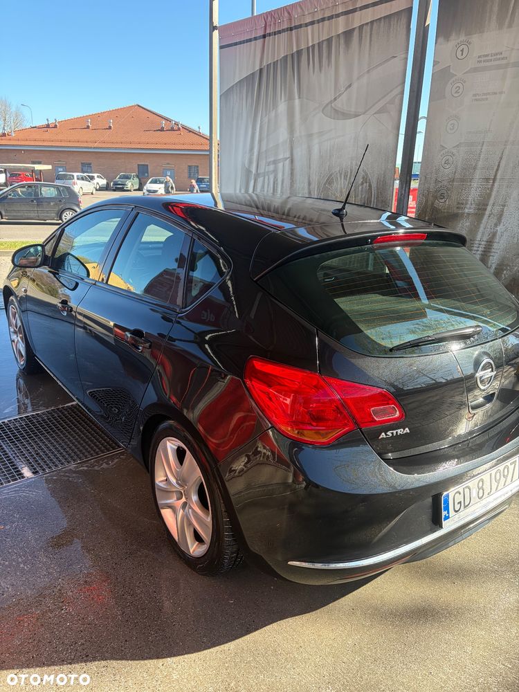 Opel Astra 1.4 T Edition 150 - 4