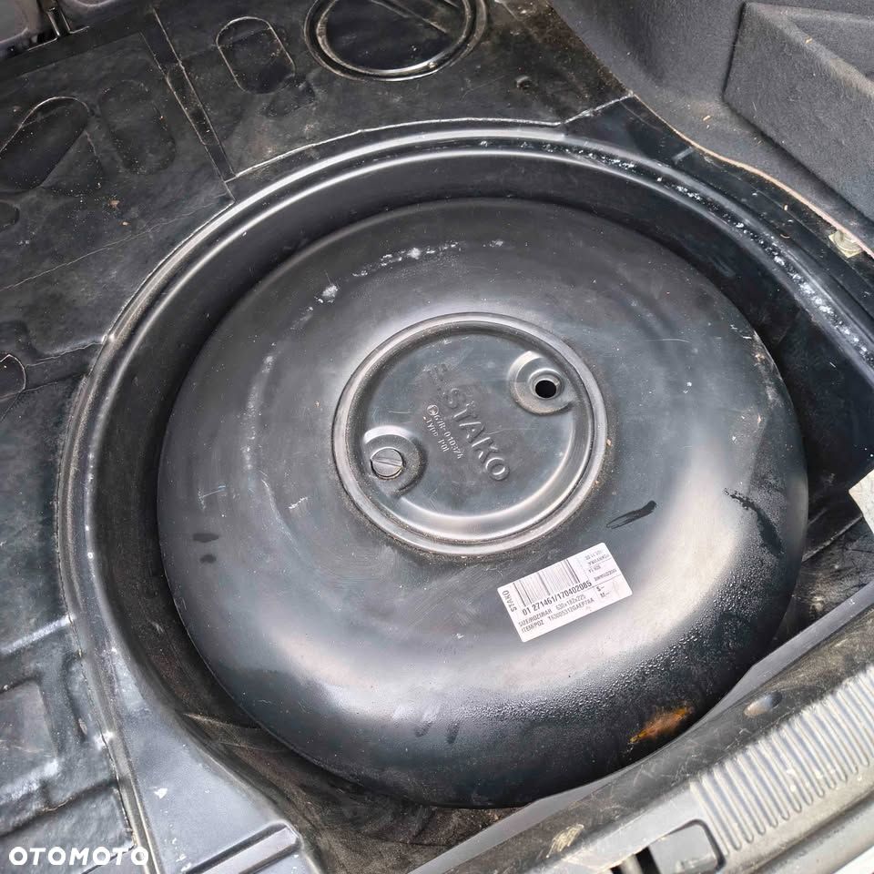 Audi A4 Limousine - 5