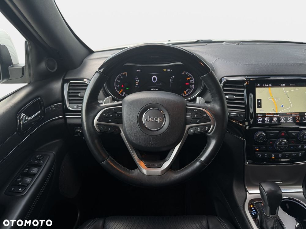 Jeep Grand Cherokee - 13