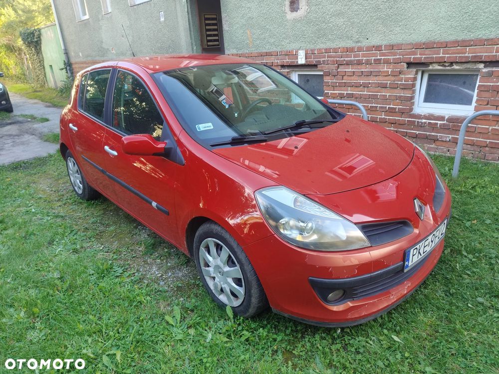 Renault Clio 2006 photo 3