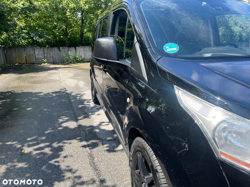Ford Tourneo Connect Grand - 13