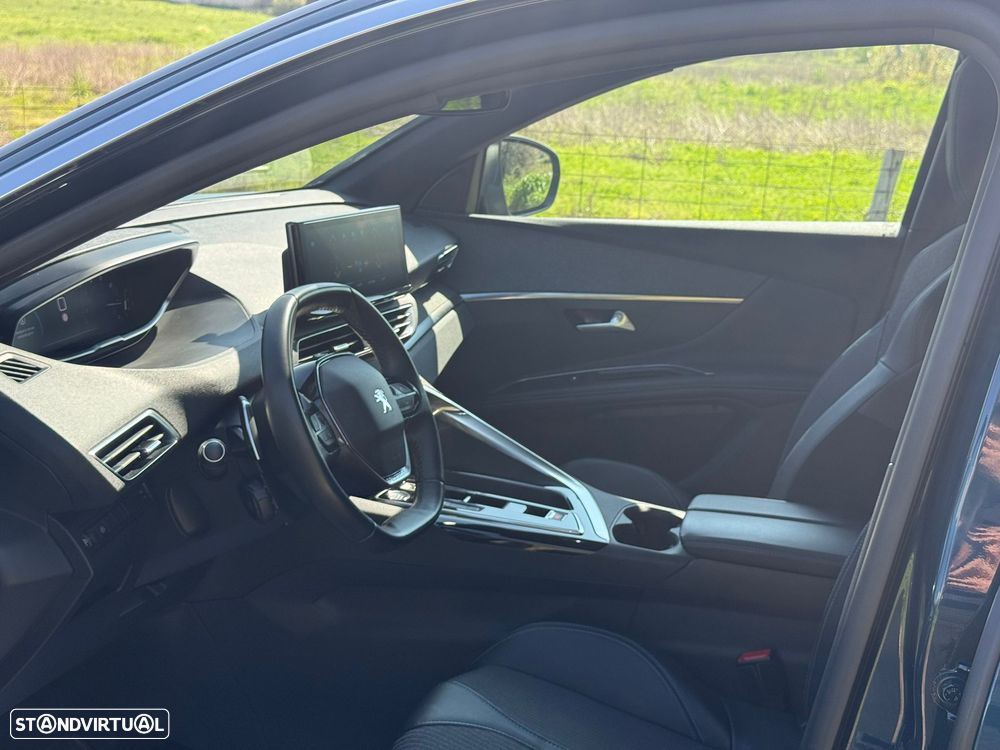 Peugeot 3008 1.5 BlueHDi Allure EAT8 - 43