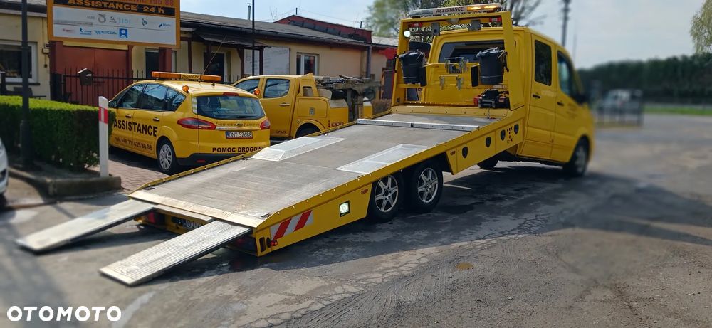 Mercedes-Benz Sprinter - 10