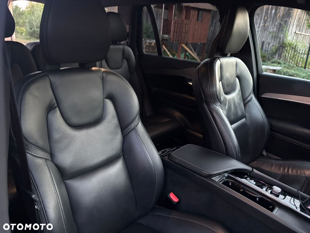 Volvo XC 90 B5 D AWD R-Design - 16